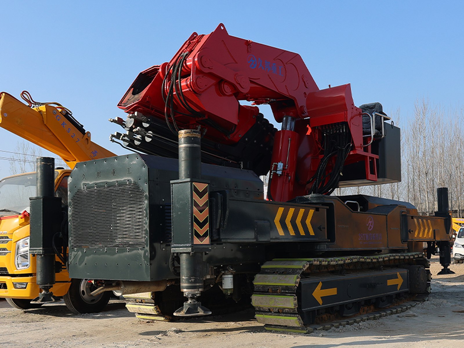 Grue sur chenilles à flèche articulée JIUBANG de 38 T 2