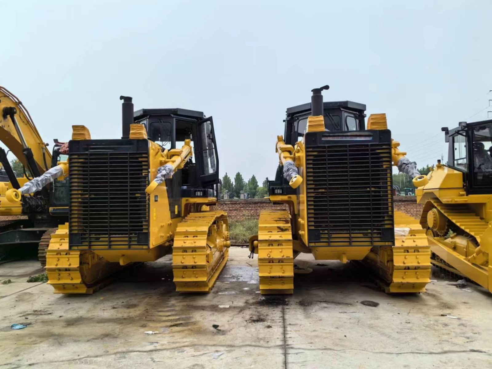 جرافة زحافة JIUBANG SD32 2