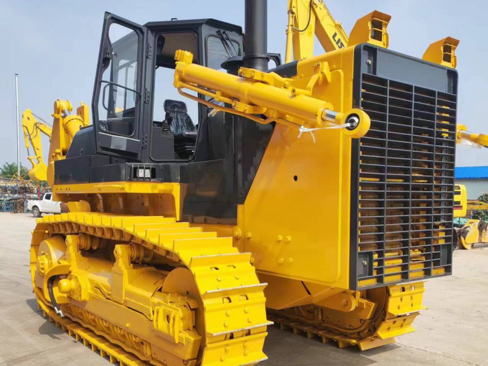 جرافة زحافة JIUBANG SD32 3