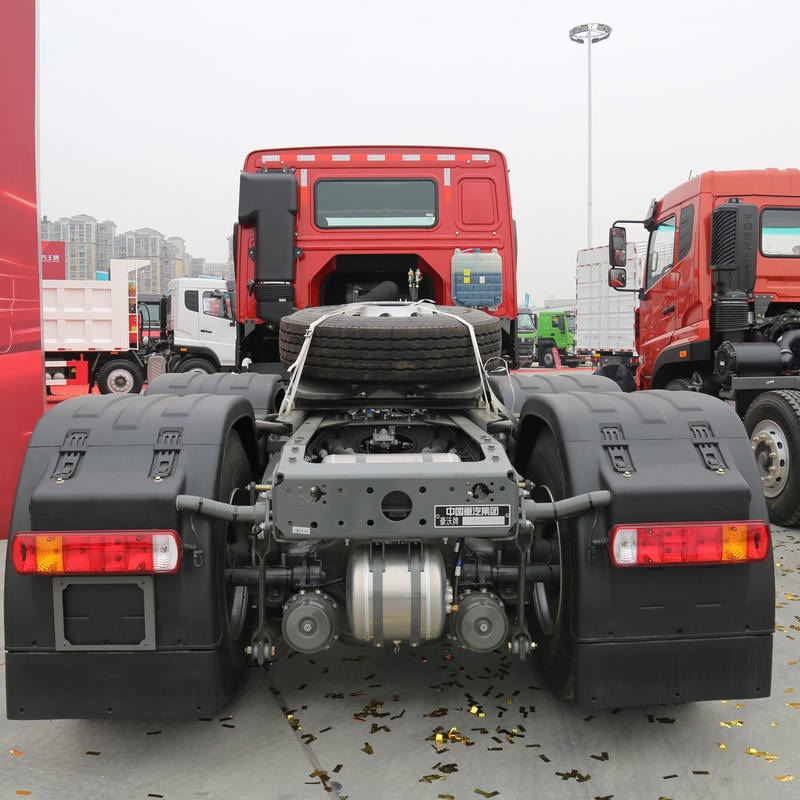 China heavy duty truck Chengdu commercial vehicle Hao Wo V7-X tractor 4