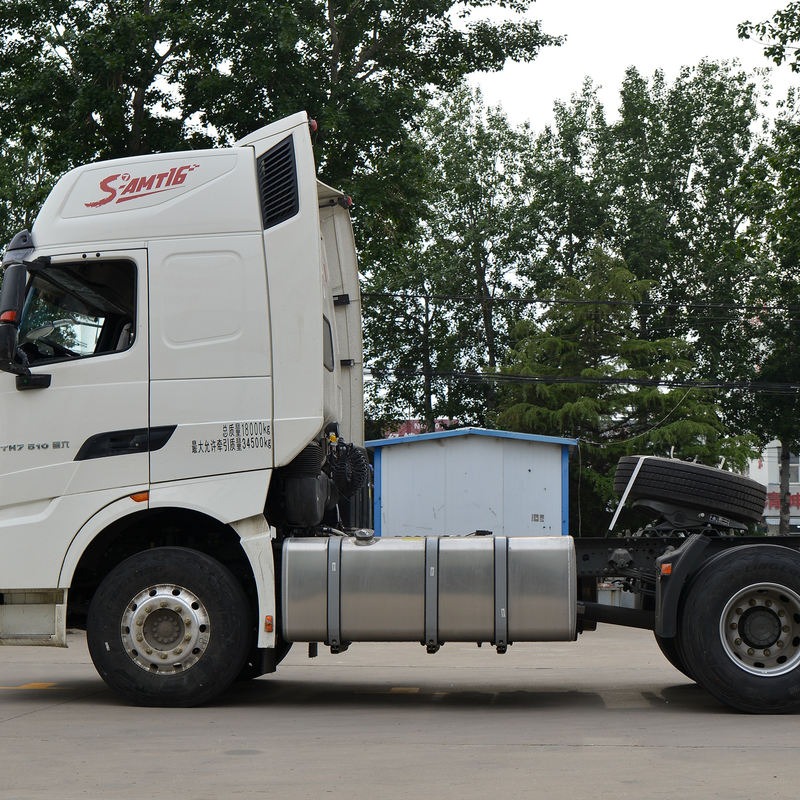 Sinotruk HOWO HOWO TH7 tractor 4