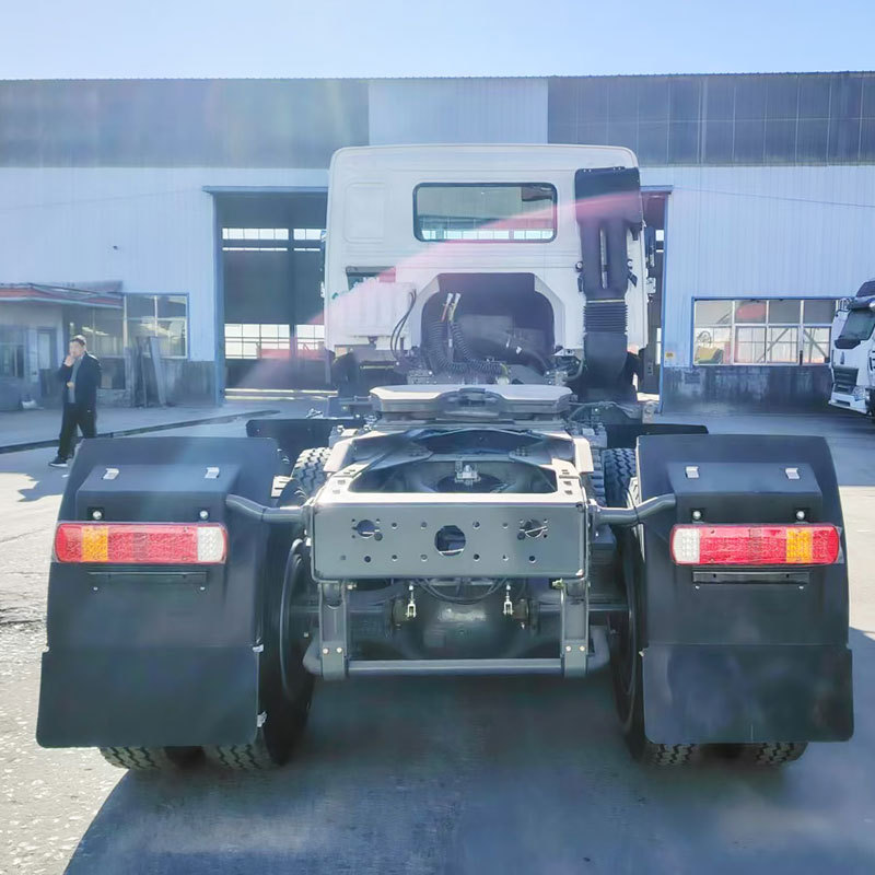 Heavy Truck HOWO Tractor Semi trailer Tractor Heavy trailer 4