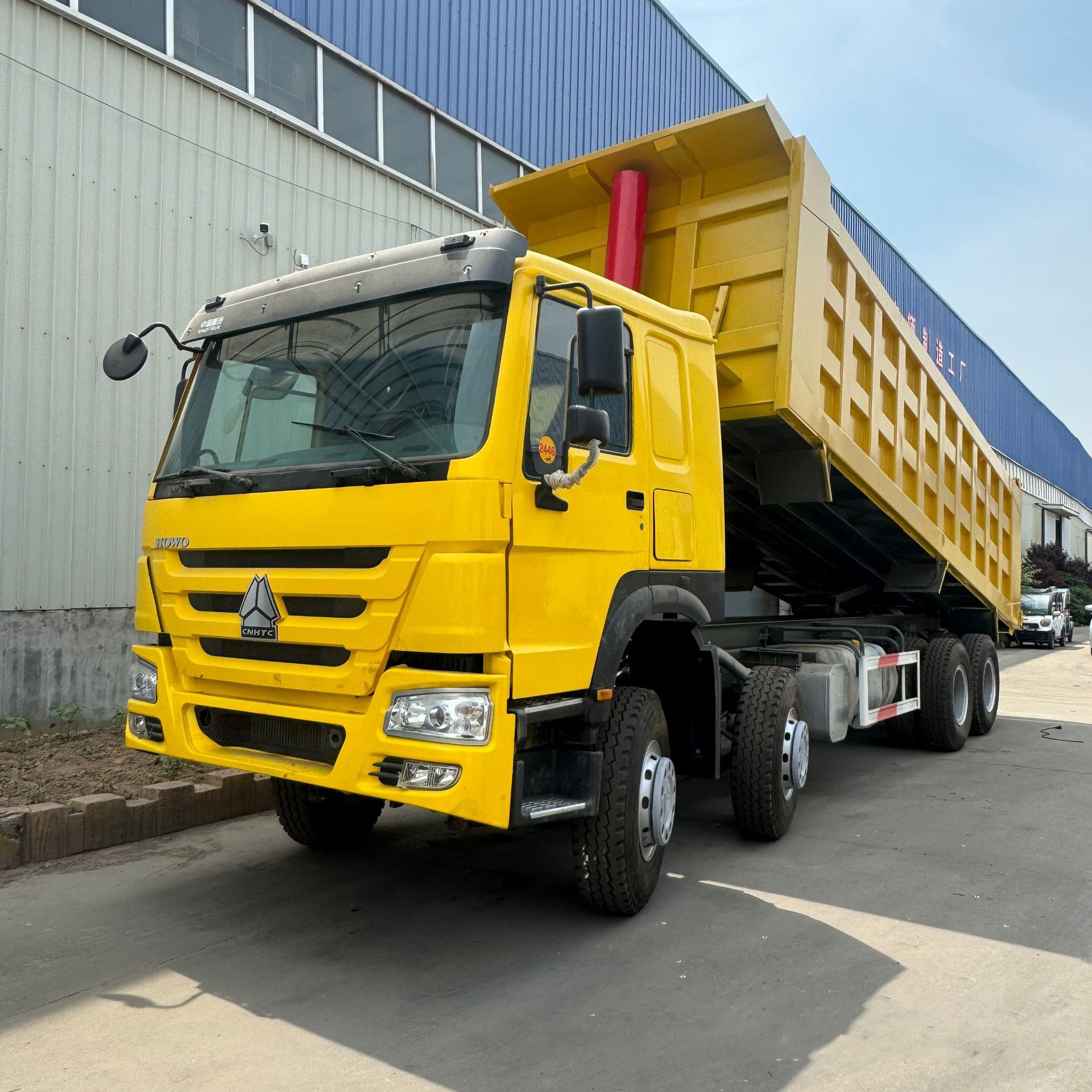 Heavy Duty Truck HOWO dump truck 371 horsepower rear eight wheel HOWO truck Shaanxi Automobile SHACMAN 12 wheel dump truck truck