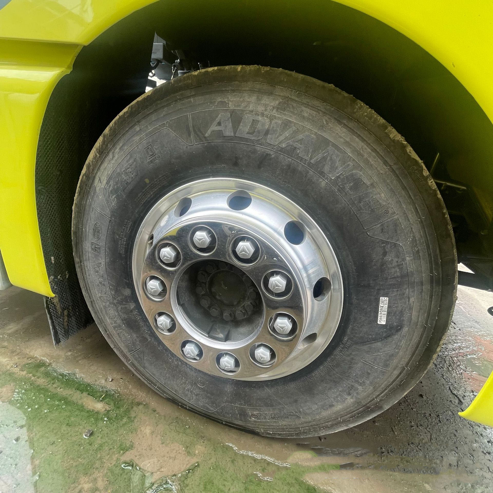 China National Heavy Duty Truck Group Sinotruk SITRAK Single-Drive G7S Semi-Trailer Tractor Truck Head 10