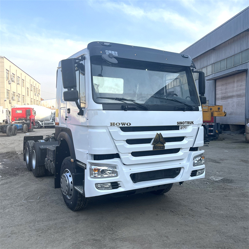China National Heavy Duty Truck Group HOWO 371HP tractor semi-trailer tractor heavy-duty trailer 8