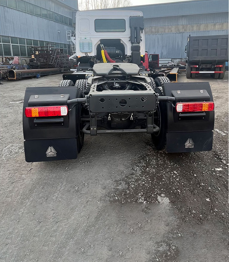 China National Heavy Duty Truck Group HOWO 371HP tractor semi-trailer tractor heavy-duty trailer 16