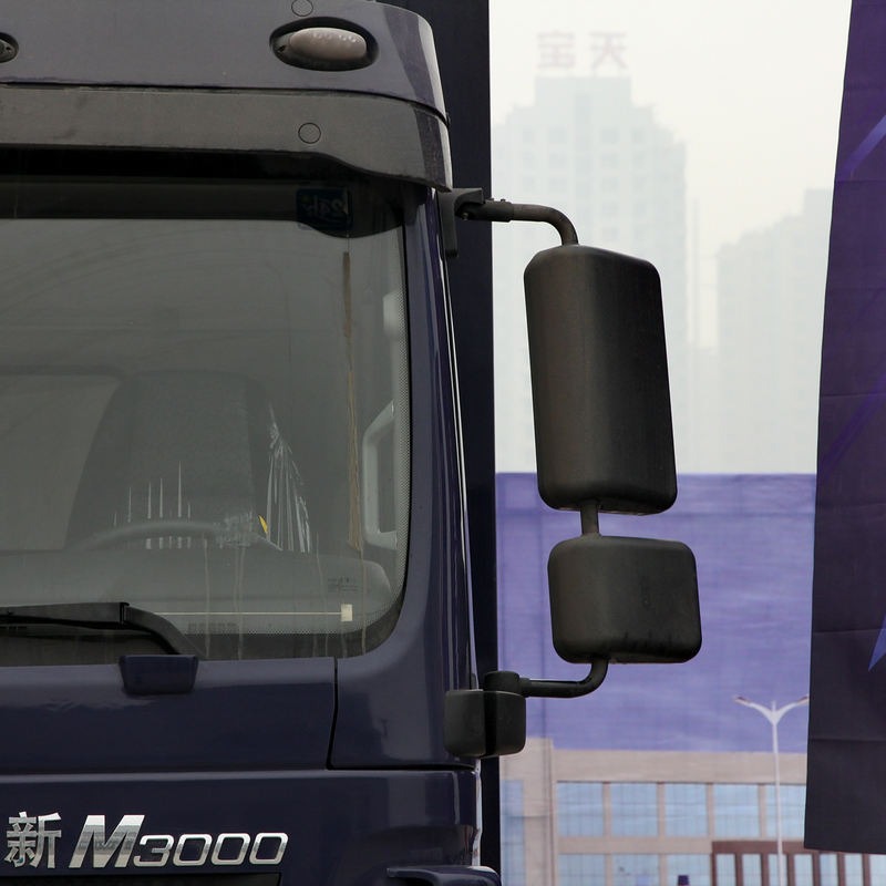 Shaanxi Automobile Heavy Truck Delong New M3000 Truck 9